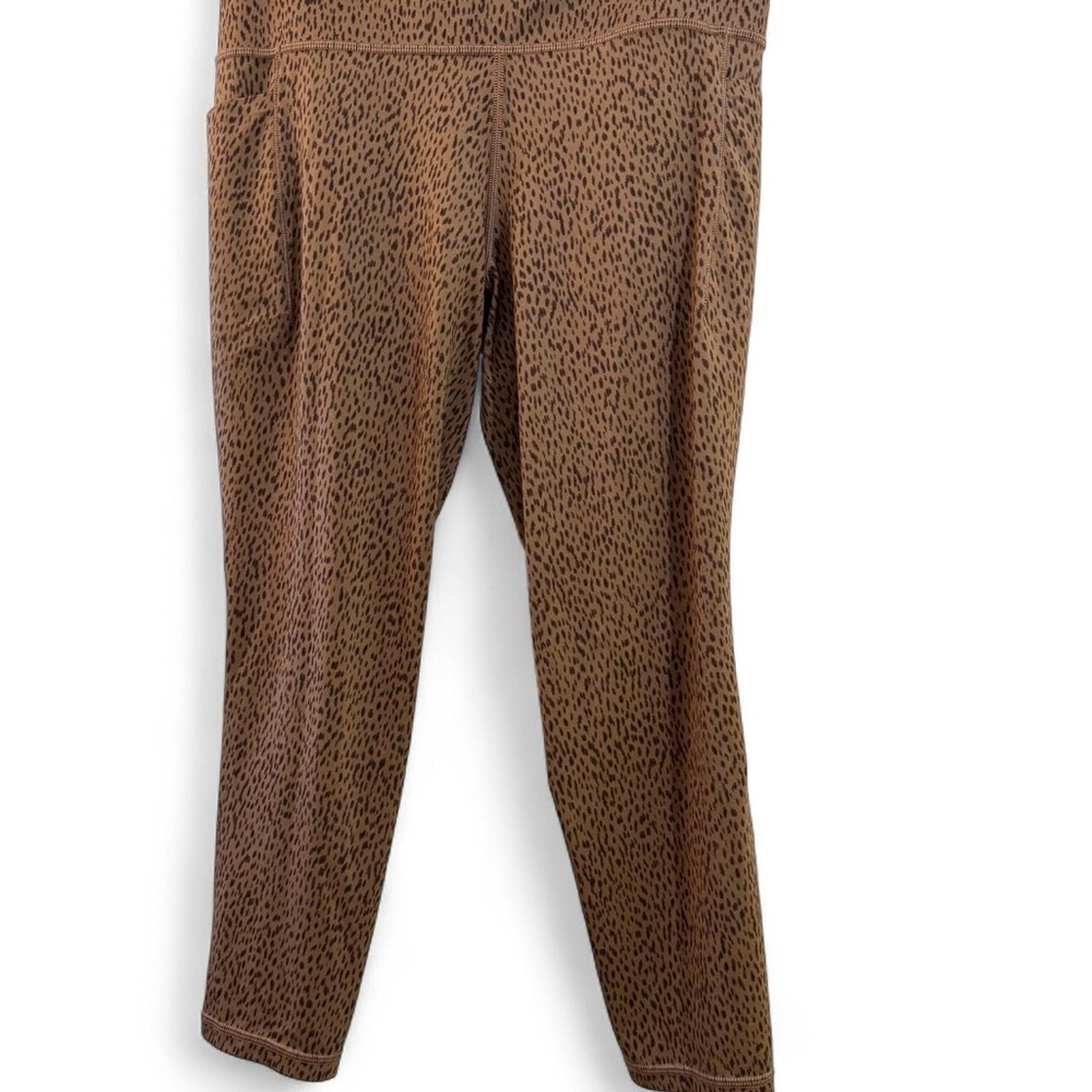 Athleta Salutation Stash Pocket Leggings Shanti Animal - Picture 2 of 7